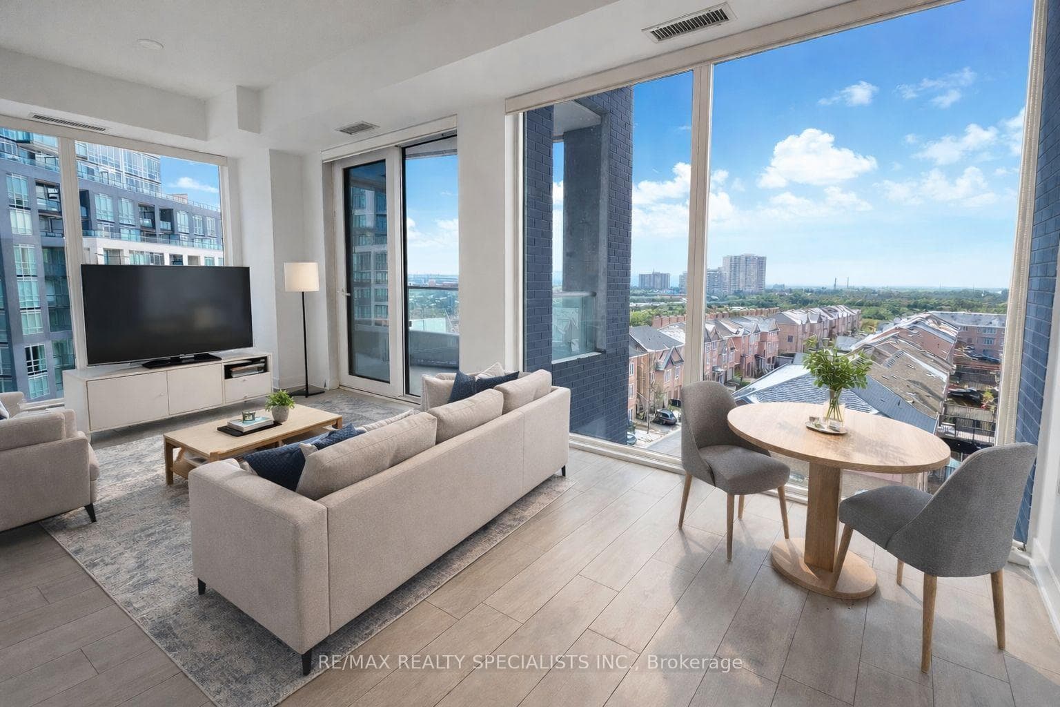 260 Malta Avenue Unit 506 - home for sale in Brampton