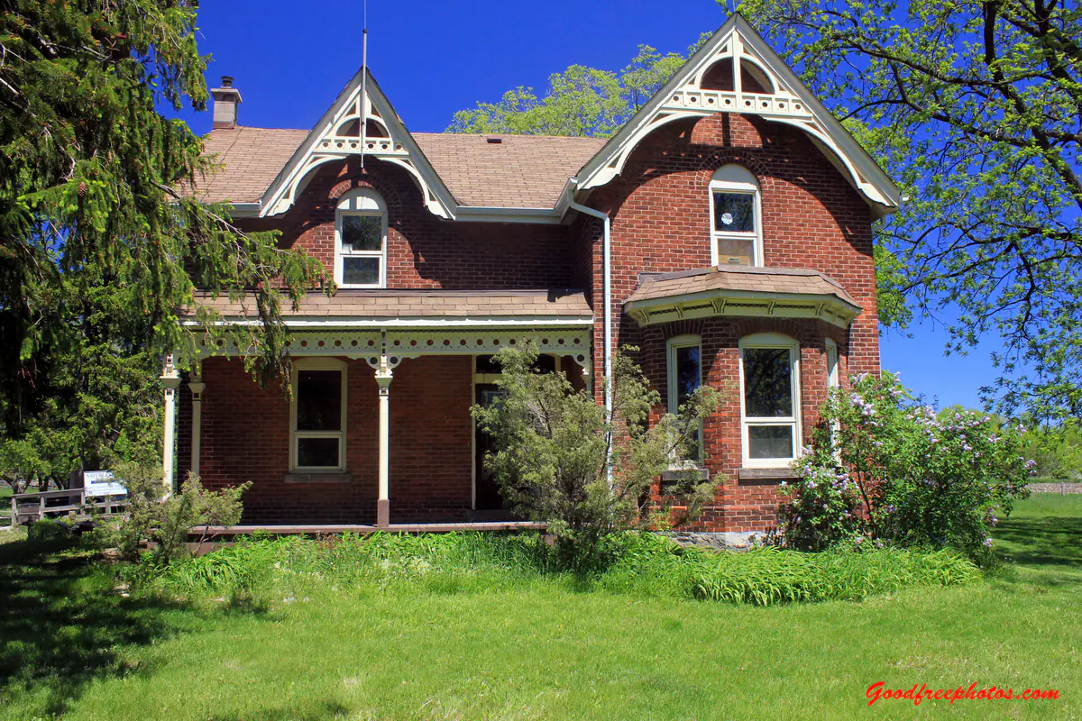 A Victorian home beside Bronte Creek in Oakville